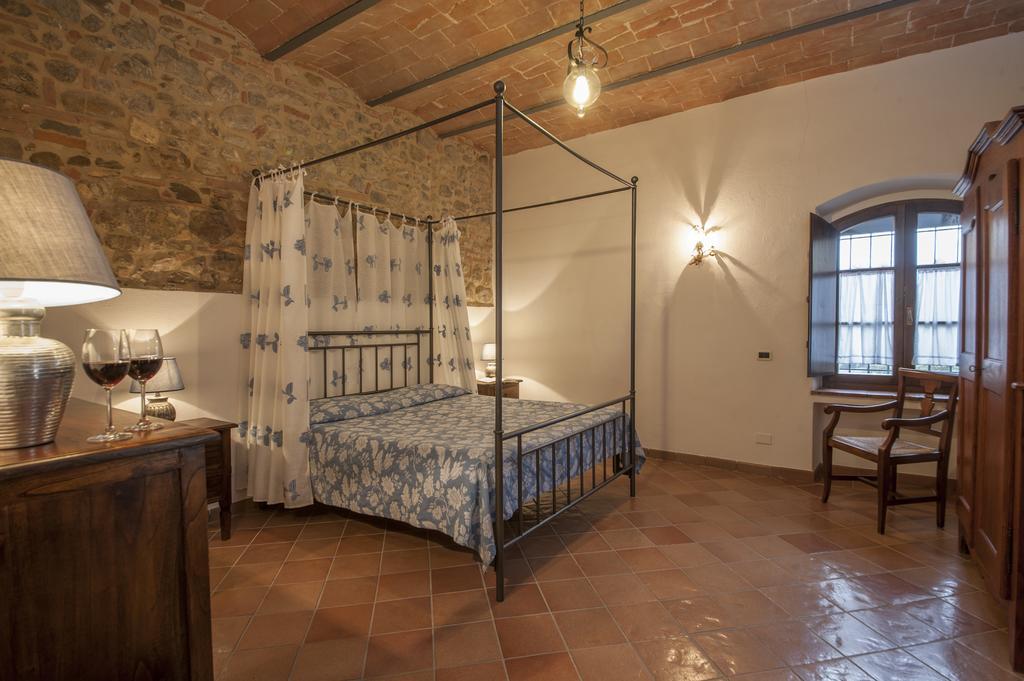 Agriturismo Ragoncino ラヤーティコ 部屋 写真